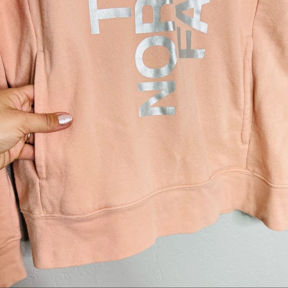 The North Face Womens Medium Pink w/ Silver Logo Hooded sweatshirt - Picture 5 of 5